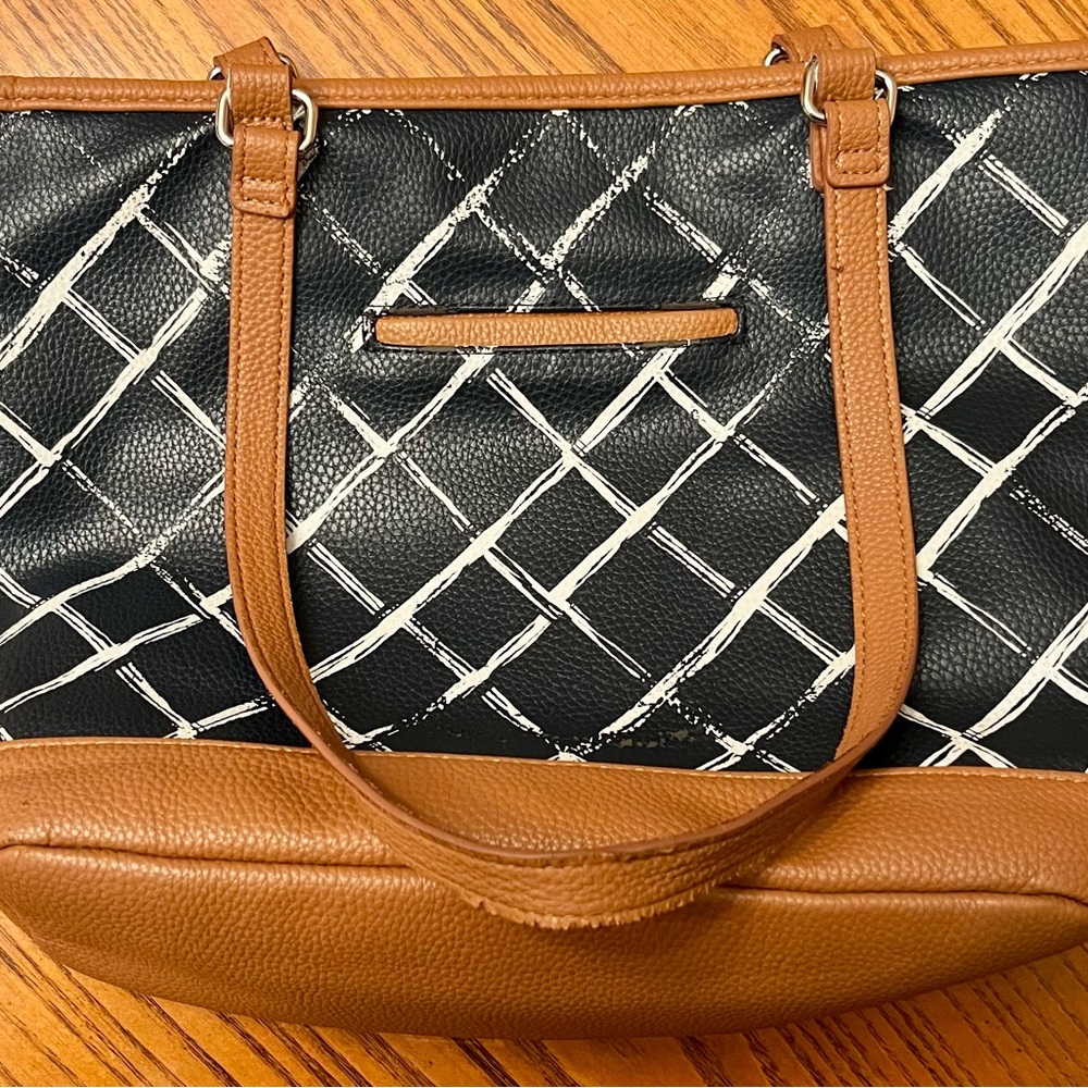 Jewell by Thirty-One Black and Tan Shoulder Bag with Polka Dot interior